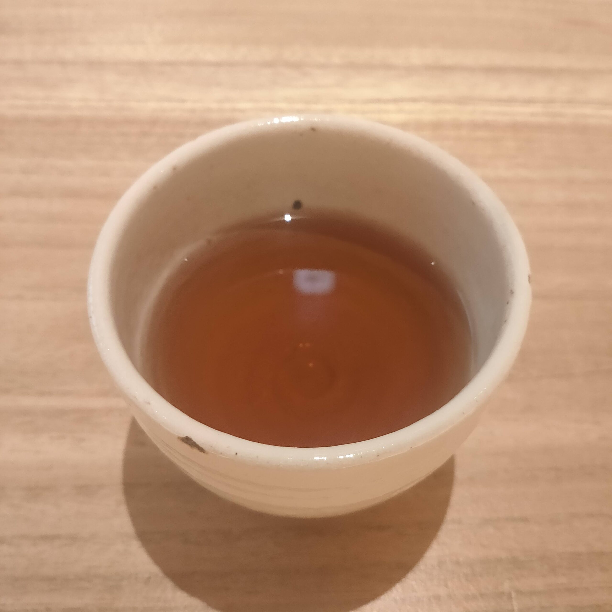 温かいお茶の画像