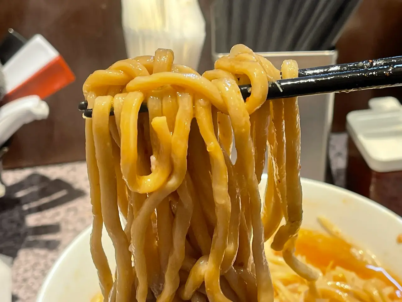 極太麺横から